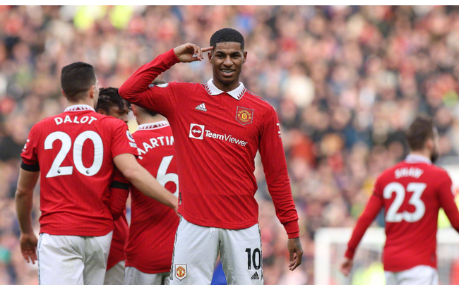 衷于足球发 衷于足球发